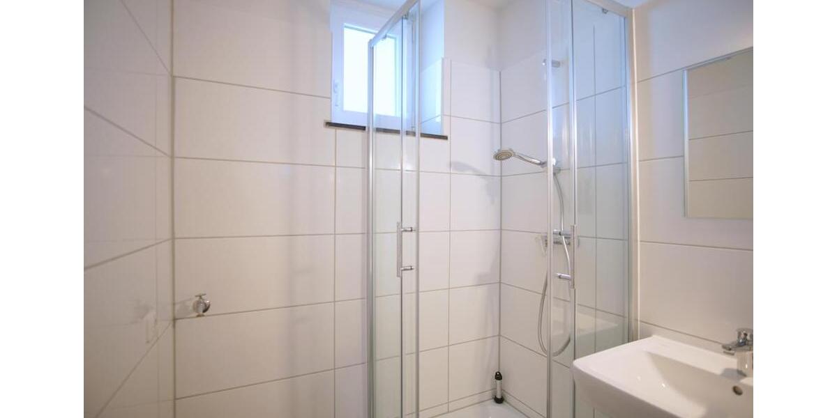 Etagenwohnung Essen Stadtbezirk III - 1 Zimmer, 40 m&sup2;, 375&euro; | Angebot:23866163