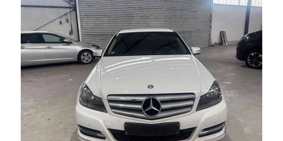 Mercedes-Benz C 180 206.000 km 6.990 &euro; Hünxe 46569