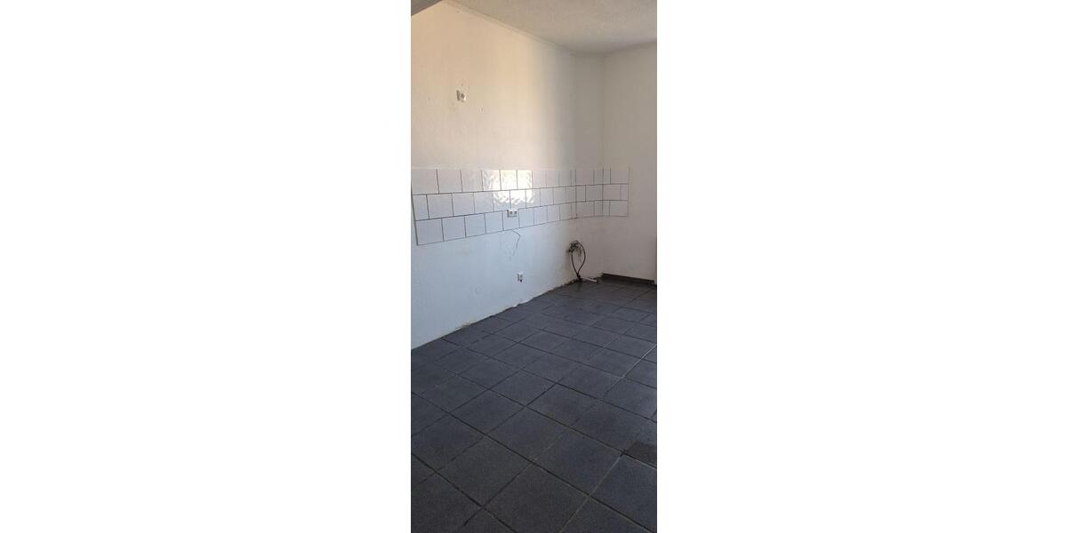 Provisionsfrei* Geräumige 4-Zi.-Wohnung Kamblickweg, 104 m², bezugsfrei - Etagenwohnung Essen Kray | Angebot:25370967