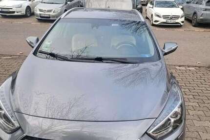 Hyundai i40 150.000 km 8.500 &euro; Duisburg 47051