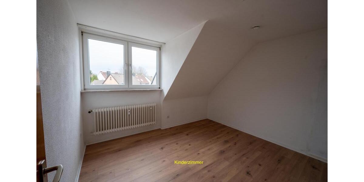 Dachgeschoßwohnung Essen Stadtbezirk IV - 3.5 Zimmer, 62 m&sup2;, 468&euro; | Angebot:26296359