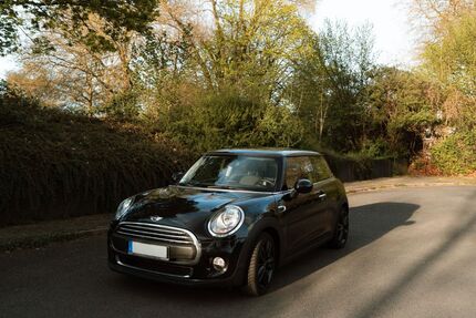 Mini ONE 68.810 km 12.900 &euro; Oberhausen 46119