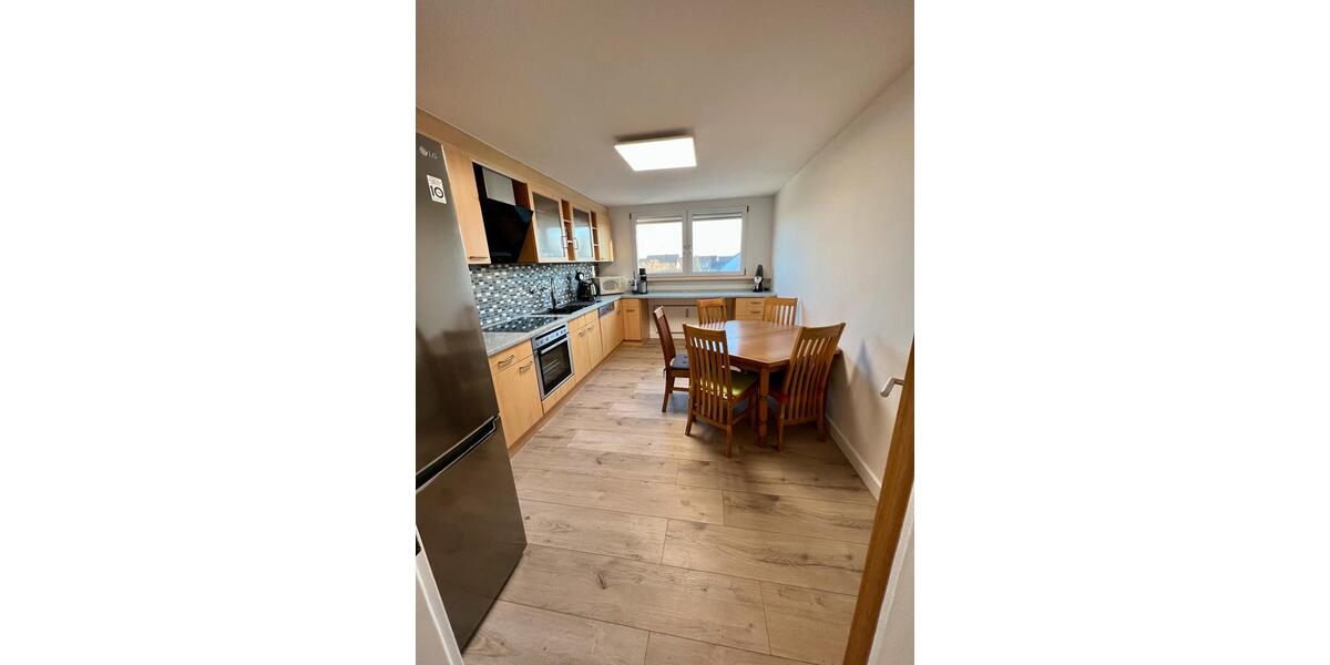 Dachgeschoßwohnung Voerde (Niederrhein) - 3 Zimmer, 78 m&sup2;, 740&euro; | Angebot:25294077