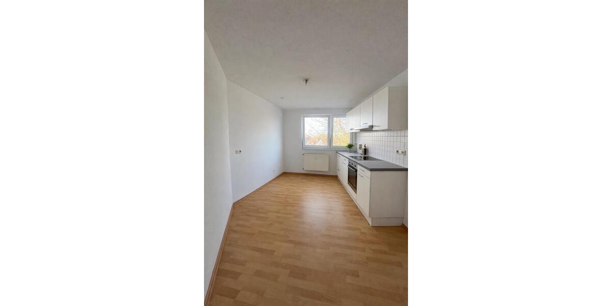 Dachgeschoßwohnung Essen Stadtbezirk III - 2 Zimmer, 73 m&sup2;, 118.000&euro; | Angebot:26061703