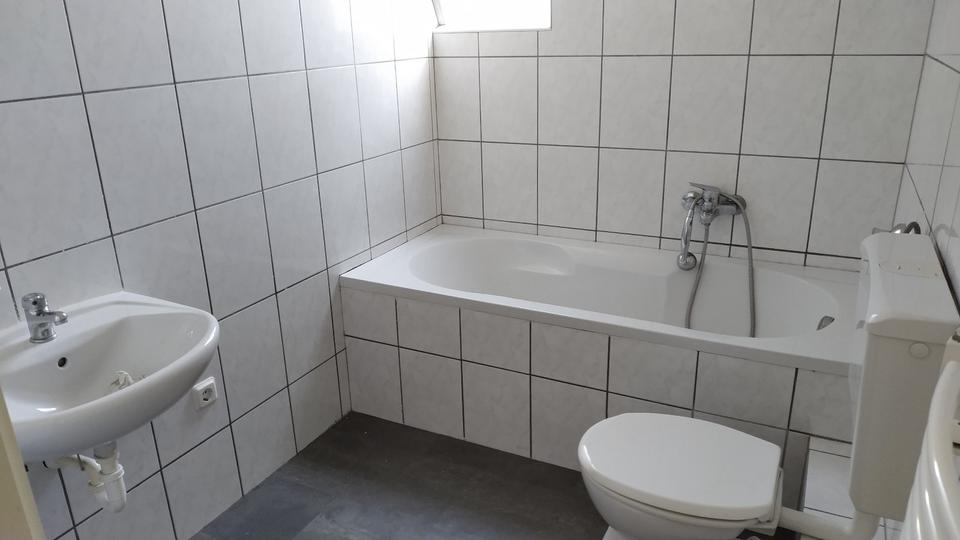 Etagenwohnung Herne - 3 Zimmer, 85 m&sup2;, 550&euro; | Angebot:25081397