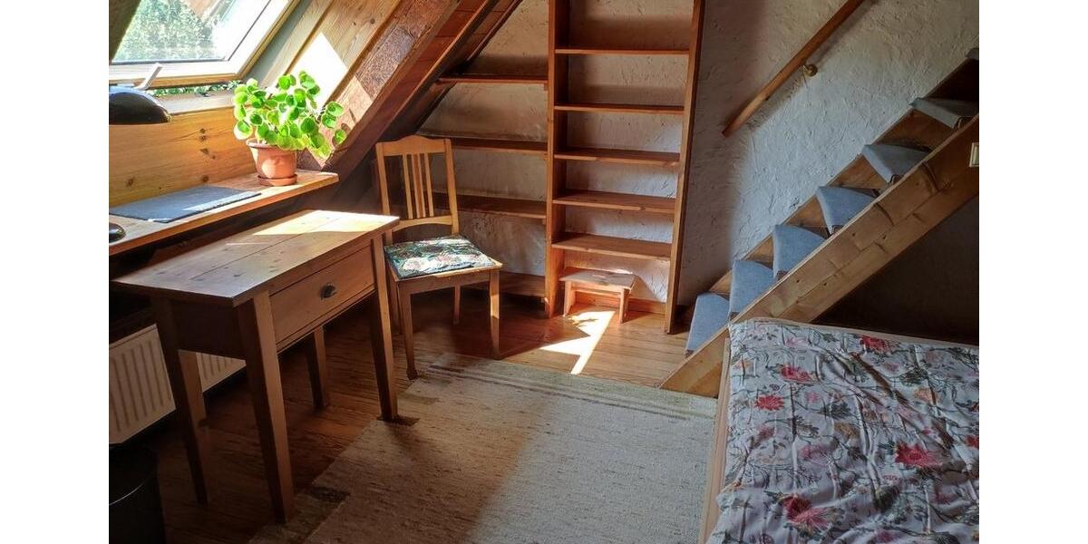 Dachgeschoßwohnung Essen Stadtbezirk VII - 3 Zimmer, 60 m&sup2;, 550&euro; | Angebot:26286798