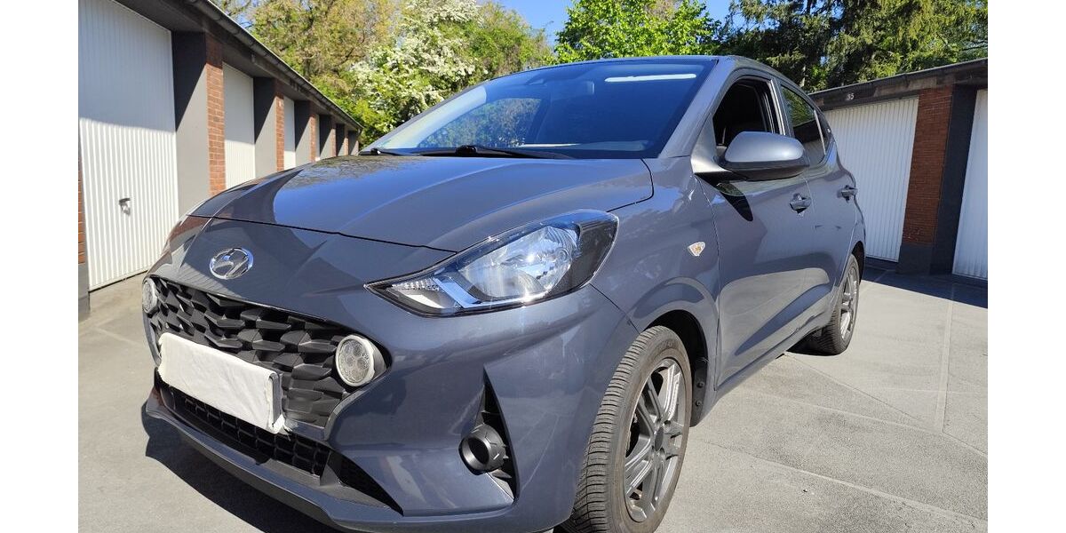 Hyundai i10 26.900 km 11.400 &euro; Oberhausen 46117