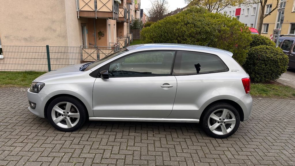 VW Polo 23.000 km 9.999 &euro; Essen 45143