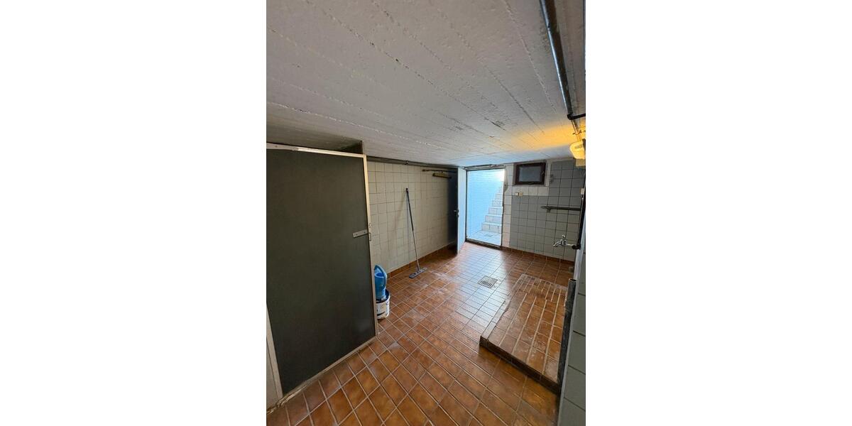 Reihenhaus Duisburg Walsum - 1 Zimmer, 75 m&sup2;, 235.000&euro; | Angebot:27256438