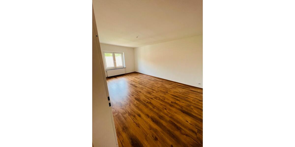 Etagenwohnung Mülheim an der Ruhr Rechtsruhr-Nord - 2 Zimmer, 68 m&sup2;, 900&euro; | Angebot:26021741