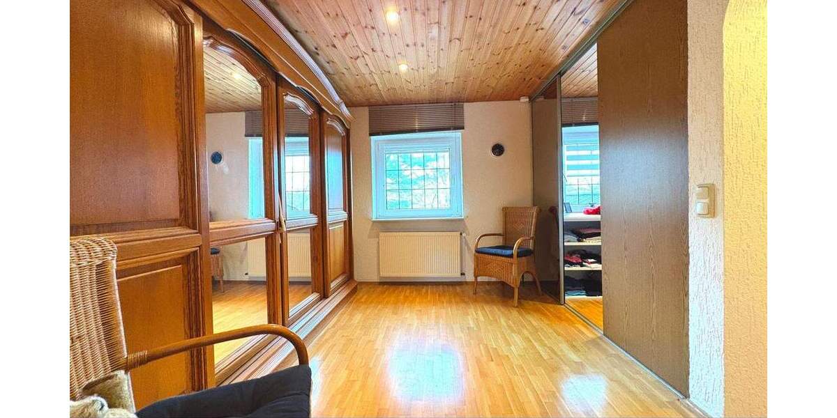 Einfamilienhaus Essen Schonnebeck - 4 Zimmer, 115 m&sup2;, 330.000&euro; | Angebot:25679215