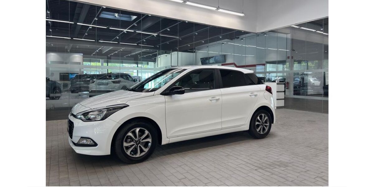 Hyundai i20 30.000 km 9.490 &euro; Duisburg 47167