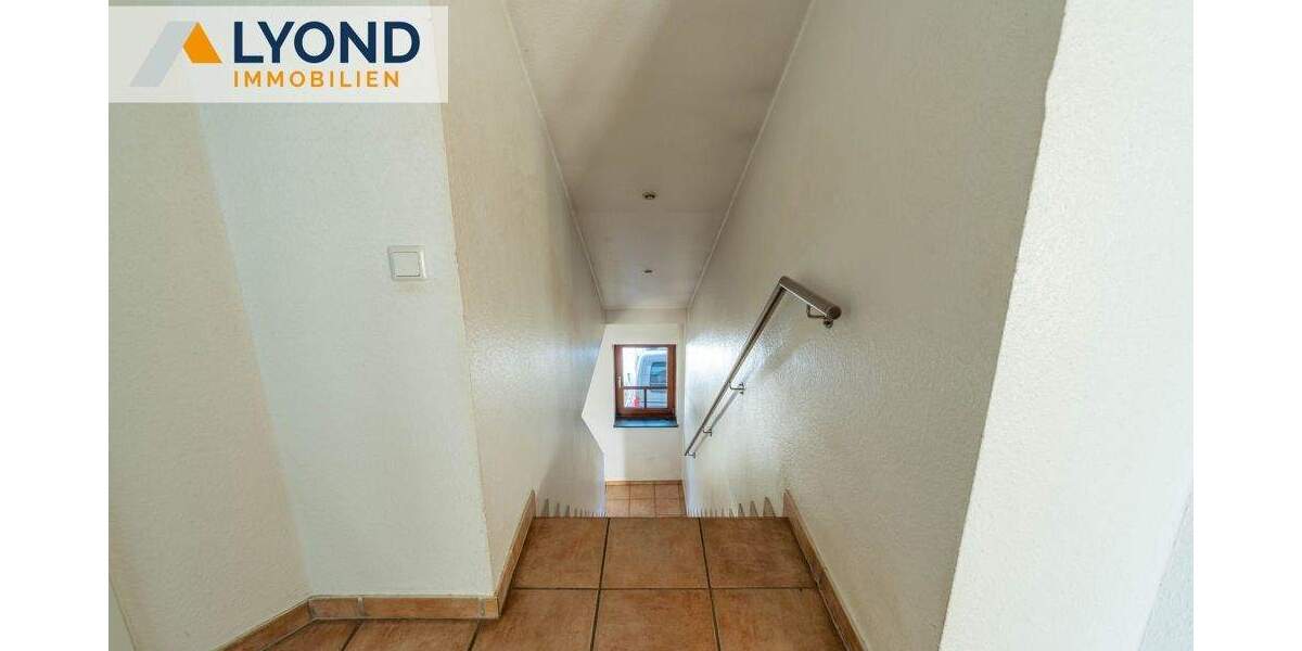 Mehrfamilienhaus, Wohnhaus Borken - 7 Zimmer, 250 m&sup2;, 395.000&euro; | Angebot:25676497