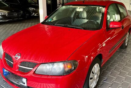 Nissan Almera 172.000 km 1.290 &euro; Oberhausen 46045