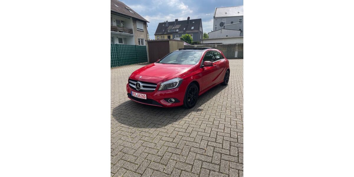 Mercedes-Benz A 180 127.777 km 9.900 &euro; Herne 44649