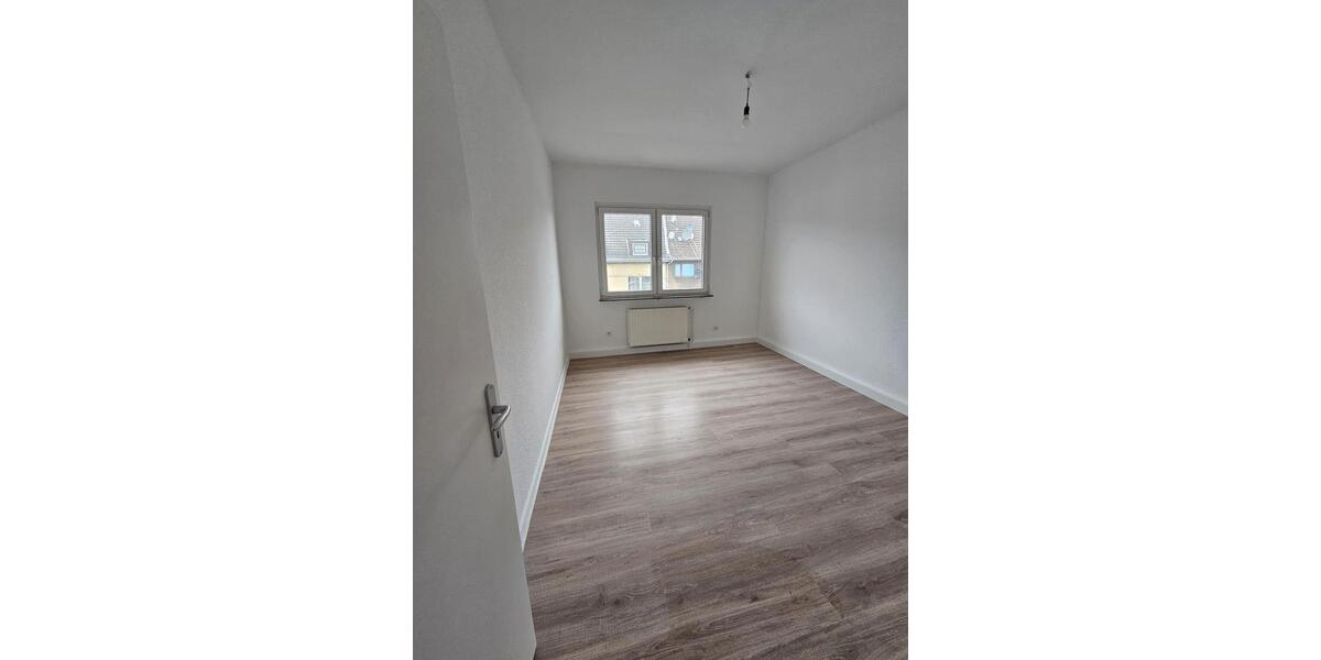 Etagenwohnung Duisburg Duisburg-Mitte - 3 Zimmer, 62 m&sup2;, 550&euro; | Angebot:26070930