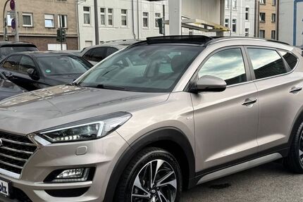 Hyundai TUCSON 119.450 km 15.750 &euro; Oberhausen 46045