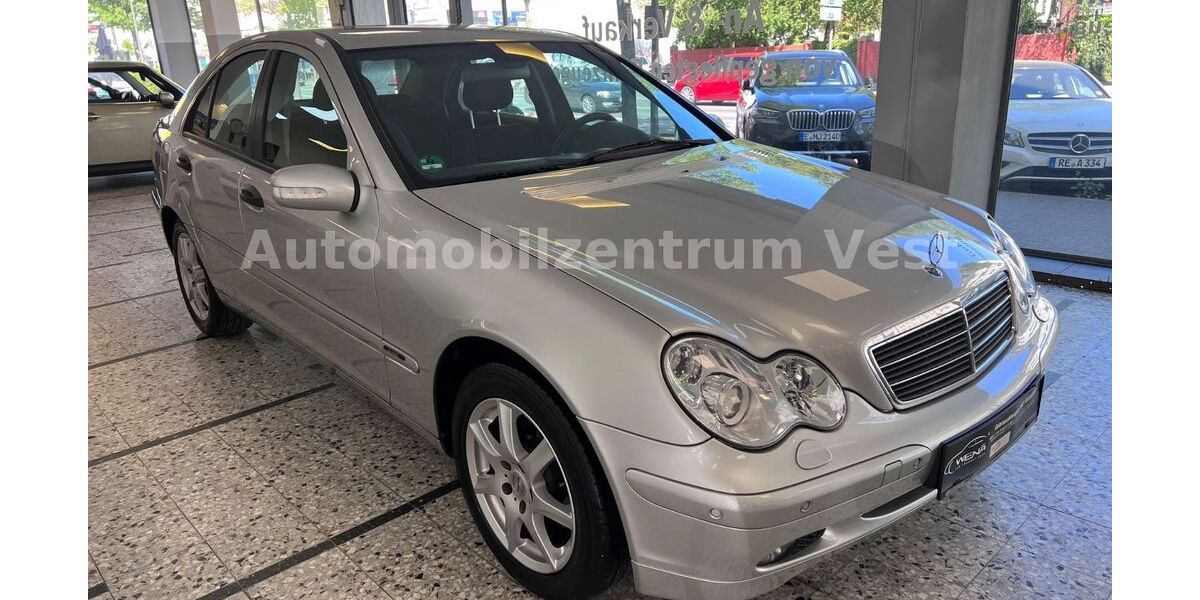 Mercedes-Benz C 220 144.000 km 4.490 &euro; Recklinghausen 45657