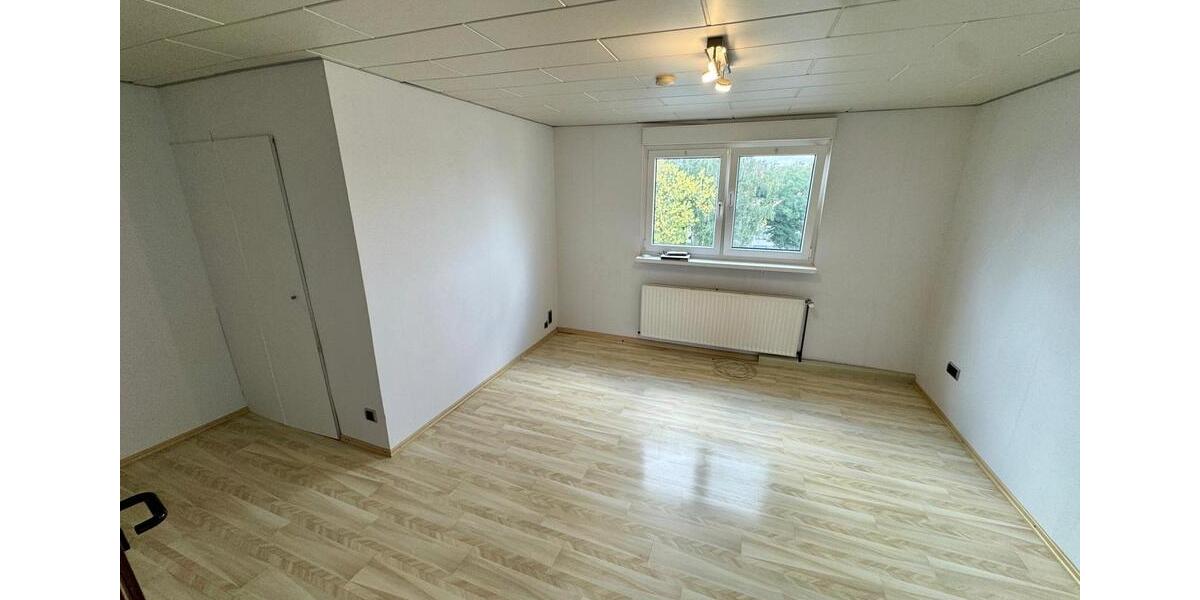 Dachgeschoßwohnung Herne Wanne - 3 Zimmer, 60 m&sup2;, 470&euro; | Angebot:26297040