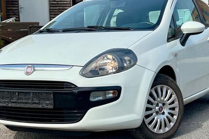 Fiat Punto Evo 121.296 km 2.400 &euro; Gelsenkirchen 45884