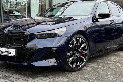 BMW i5 7.691 km 66.830 &euro; Mülheim 45472