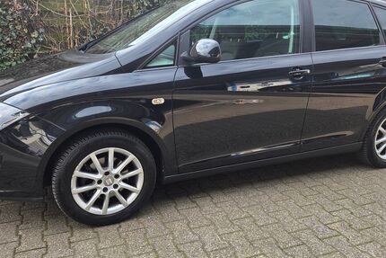 Seat Altea 130.923 km 7.590 &euro; Oberhausen 46149