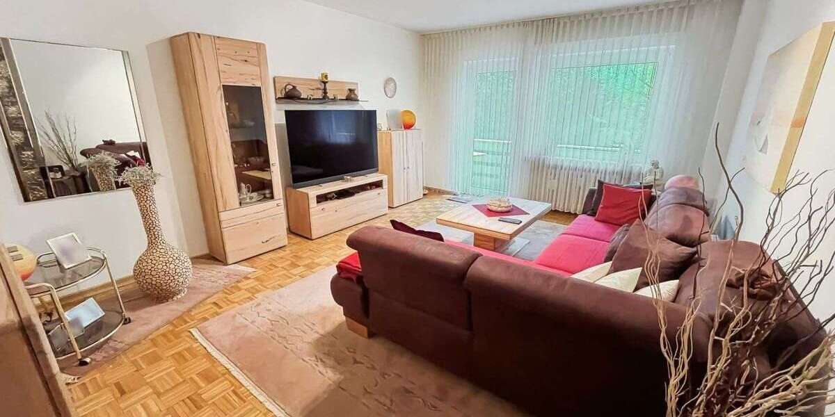 Etagenwohnung Duisburg - 3 Zimmer, 90 m&sup2;, 198.000&euro; | Angebot:25449778