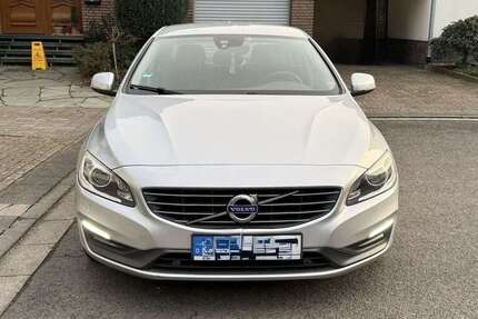 Volvo S60 158.000 km 8.100 &euro; Voerde 46562