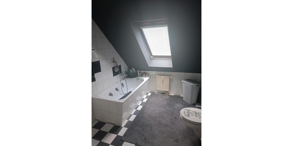 Maisonettenwohnung Voerde (Niederrhein) - 4.5 Zimmer, 100 m&sup2;, 250.000&euro; | Angebot:26763381
