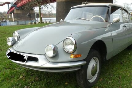 Citroen DS 83.762 km 28.000 &euro; Duisburg 47119