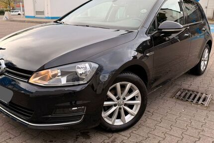 VW Golf 120.600 km 9.200 &euro; Oberhausen 46145