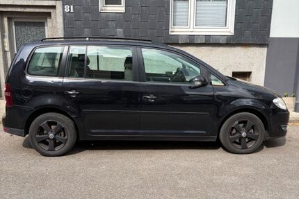 VW Touran 178.500 km 4.500 &euro; Essen 45138