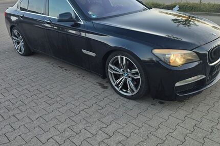BMW 730 240.000 km 9.500 &euro; Gelsenkirchen 45886