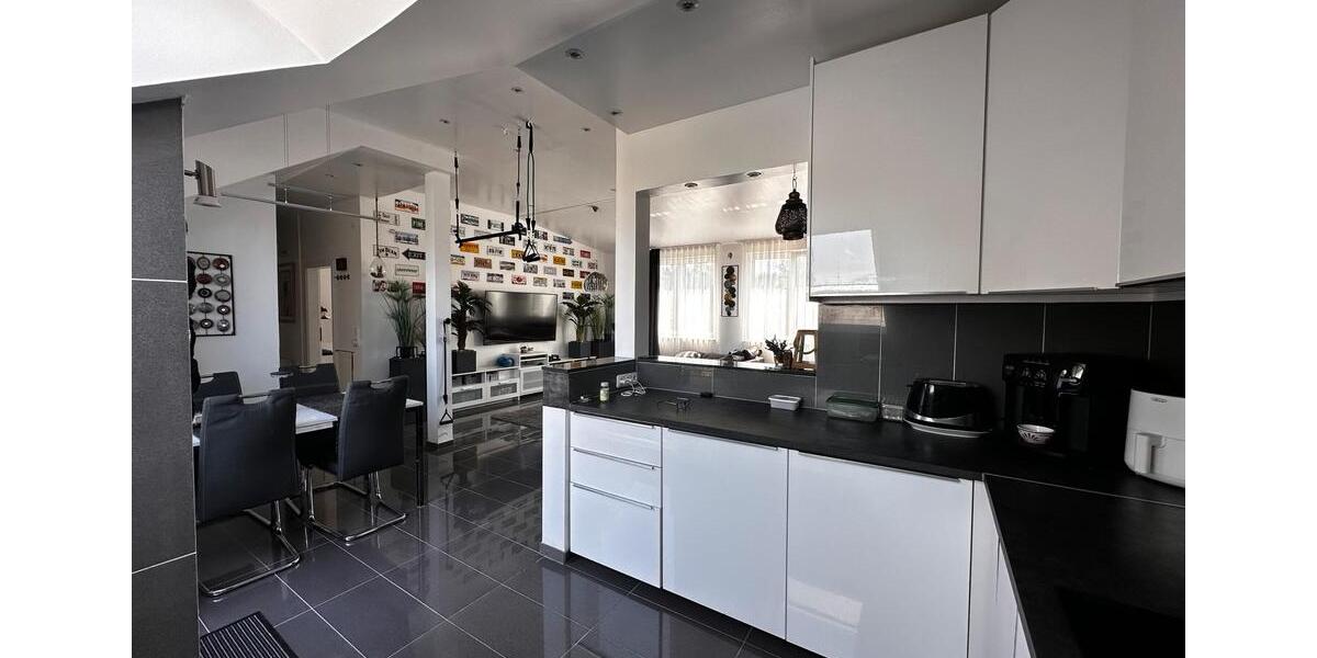 Dachgeschoßwohnung Essen Frillendorf - 3 Zimmer, 96 m&sup2;, 229.000&euro; | Angebot:27044145