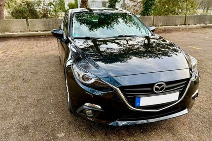 Mazda 3 141.000 km 8.555 &euro; Bochum 44787