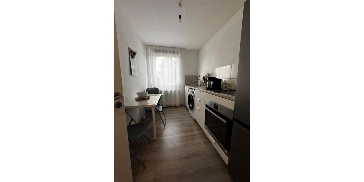 Dachgeschoßwohnung Duisburg Laar - 4.5 Zimmer, 95 m&sup2;, 830&euro; | Angebot:25782663