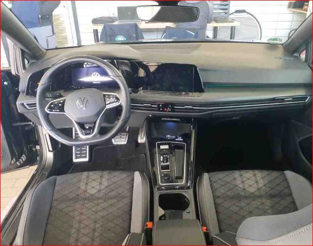 VW Golf 15.820 km 26.890 &euro; Duisburg 47178