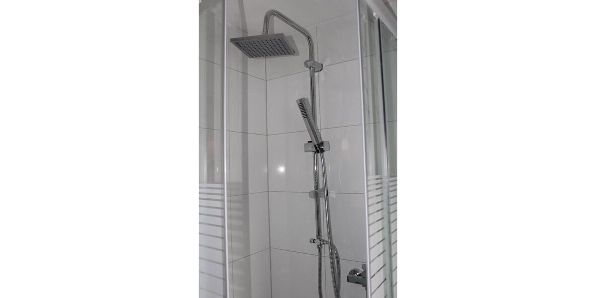 Dachgeschoßwohnung Herne Wanne - 2 Zimmer, 410 m&sup2;, 410&euro; | Angebot:24614886