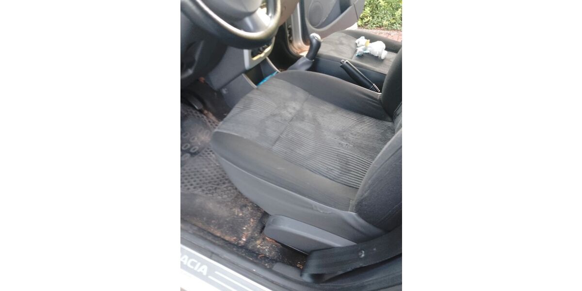 Dacia Logan 276.000 km 1.300 &euro; Dorsten 46286