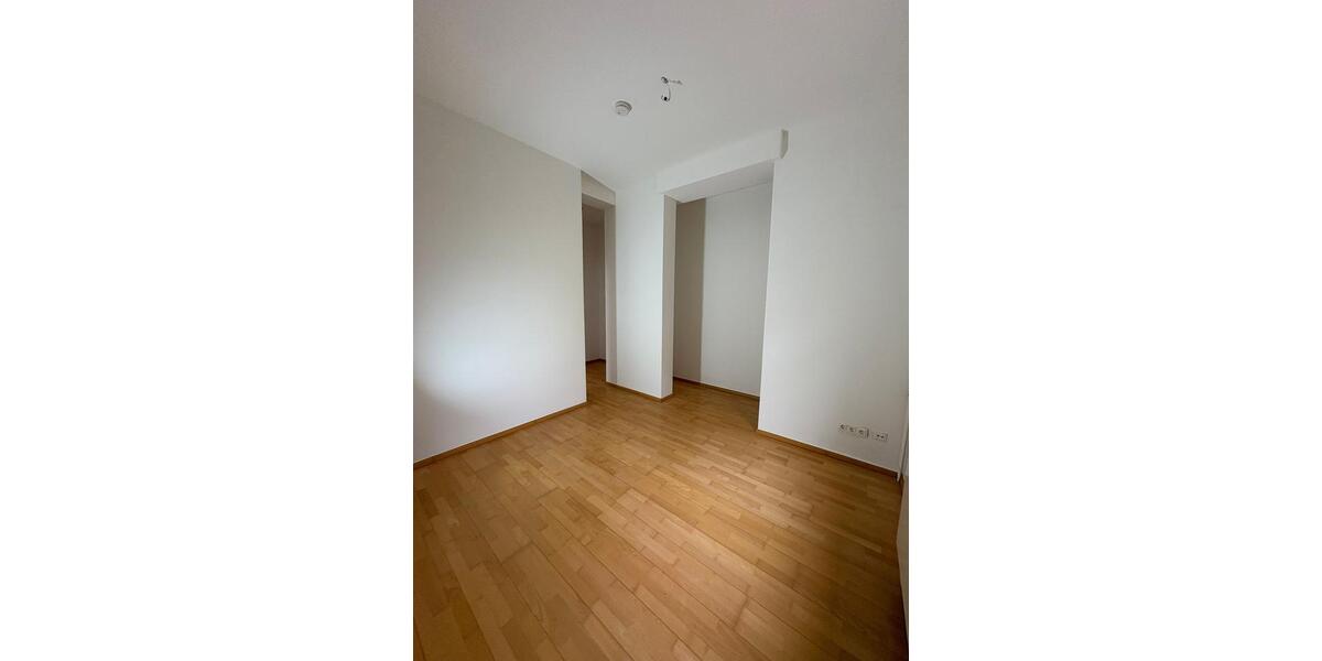 Etagenwohnung Wesel Fusternberg - 4 Zimmer, 127 m&sup2;, 1.150&euro; | Angebot:25792031