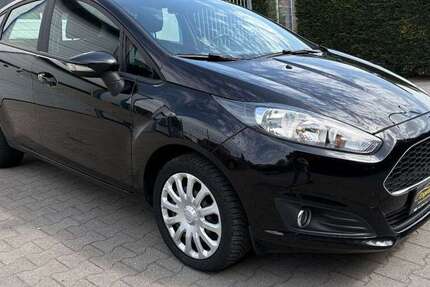 Ford Fiesta 82.000 km 8.990 &euro; Oer-Erkenschwick 45739