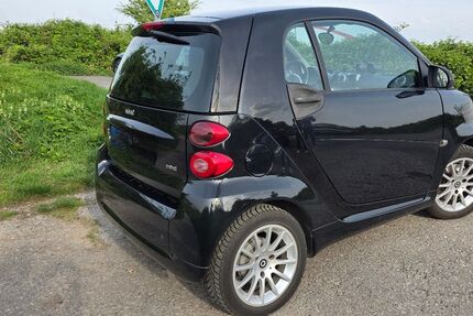 Smart ForTwo 80.000 km 5.300 &euro; Duisburg 47228