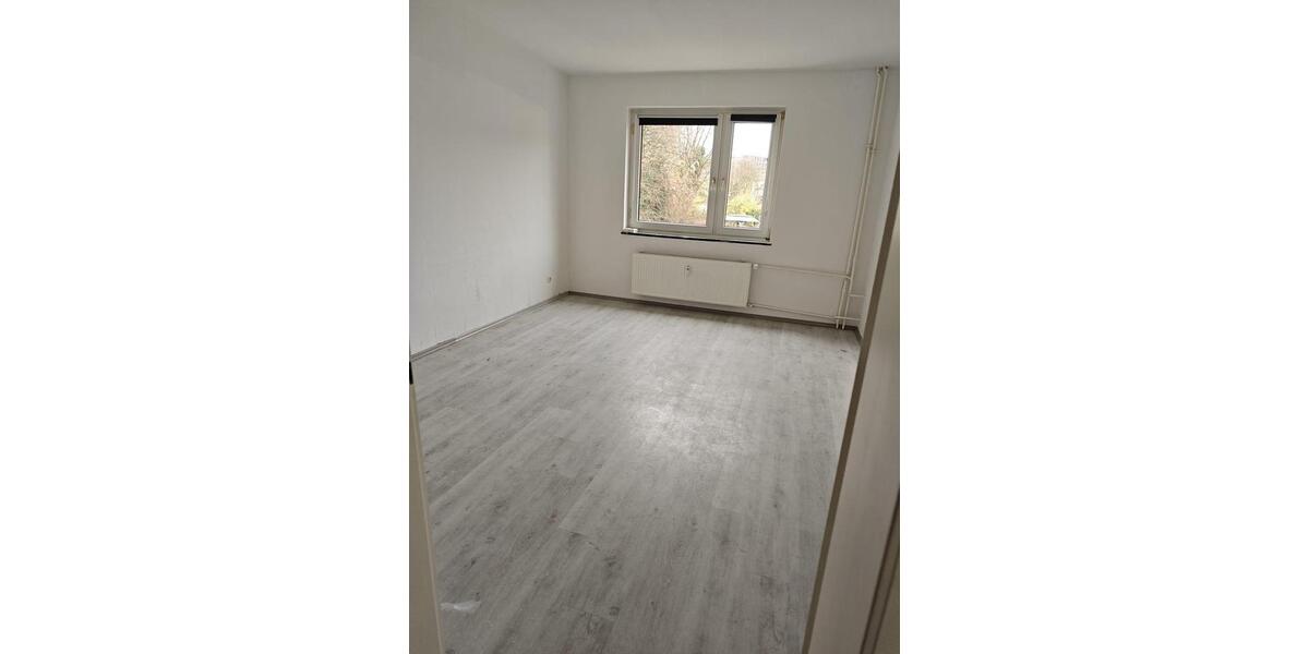 Etagenwohnung Essen Stadtbezirk VI - 3 Zimmer, 73 m&sup2;, 730&euro; | Angebot:26049221