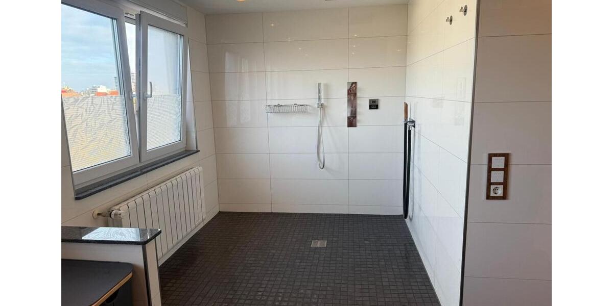 Dachgeschoßwohnung Herne - 2.5 Zimmer, 140 m&sup2;, 950&euro; | Angebot:25179786