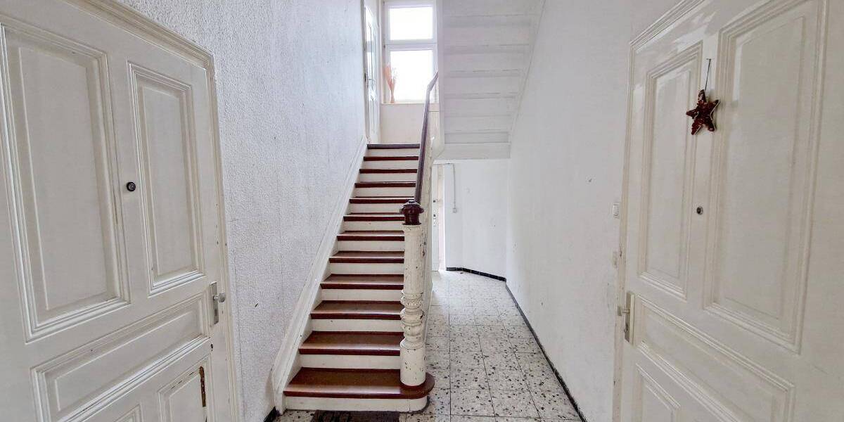 Mehrfamilienhaus, Wohnhaus Oberhausen Sterkrade-Mitte - 1 Zimmer, 281 m&sup2;, 300.000&euro; | Angebot:25999092