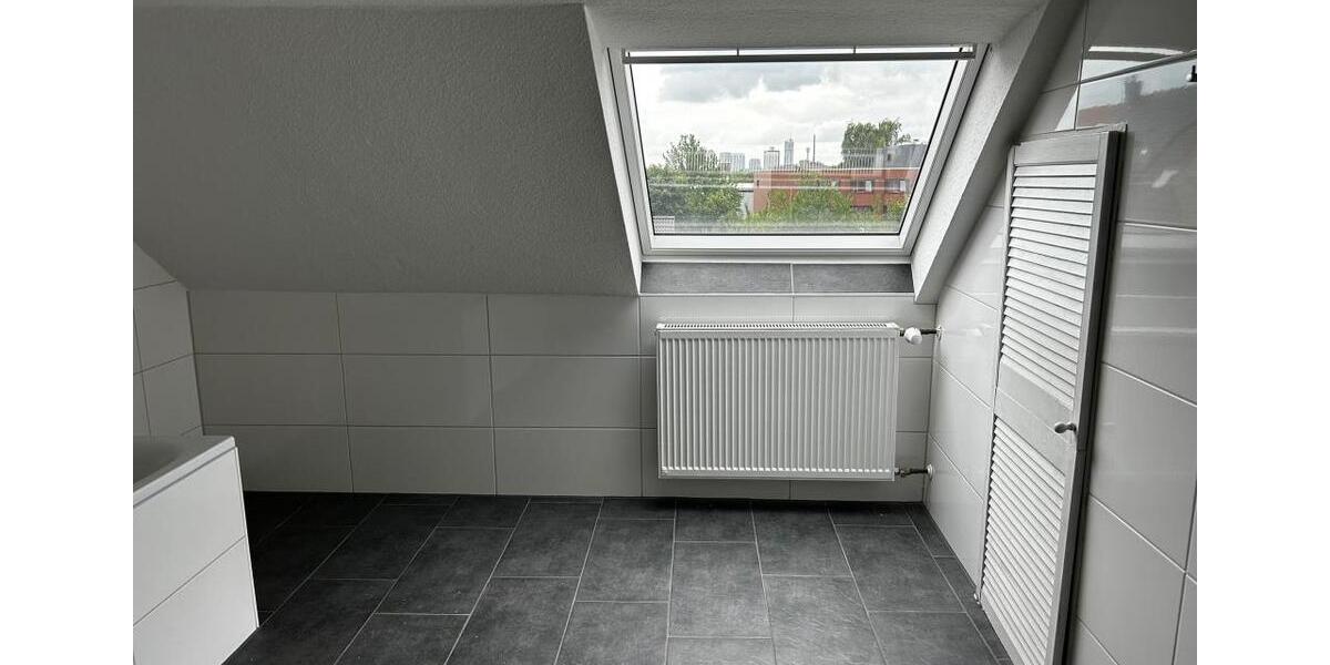 Etagenwohnung Essen Stadtbezirk III - 3 Zimmer, 112 m&sup2;, 840&euro; | Angebot:21970320