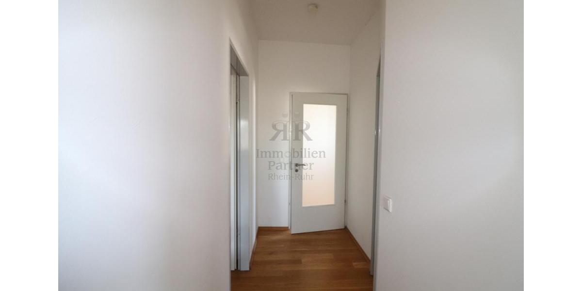 Dachgeschoßwohnung Voerde (Niederrhein) - 4 Zimmer, 120 m&sup2;, 1.056&euro; | Angebot:25852214