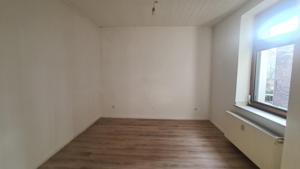 Etagenwohnung Duisburg Duisburg-Mitte - 2 Zimmer, 35 m&sup2;, 300&euro; | Angebot:25152742