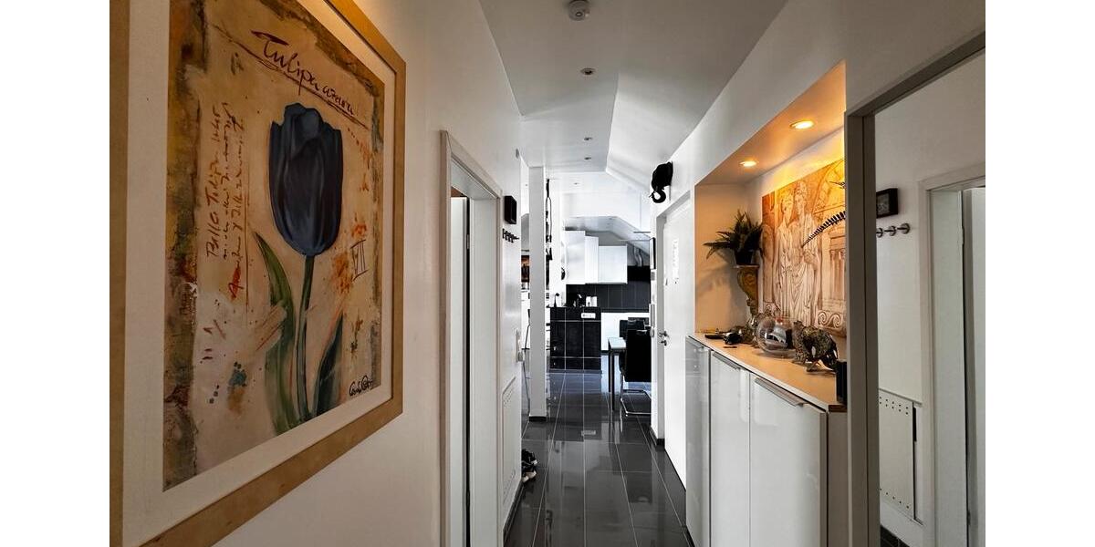 Dachgeschoßwohnung Essen Frillendorf - 3 Zimmer, 96 m&sup2;, 229.000&euro; | Angebot:27044145