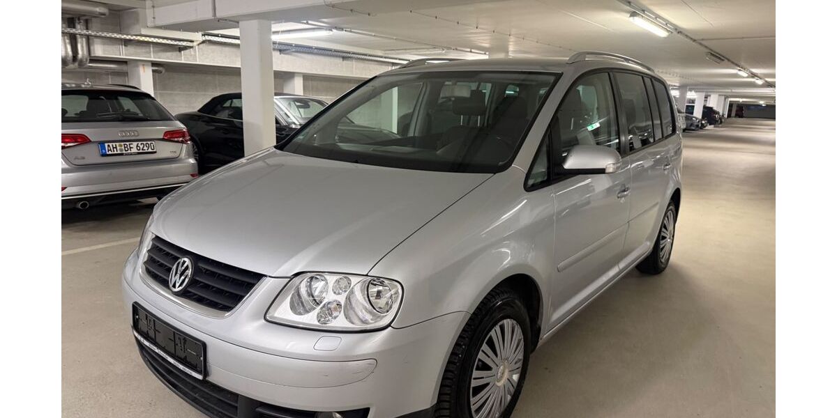 VW Touran 200.000 km 3.800 &euro; Essen 45326